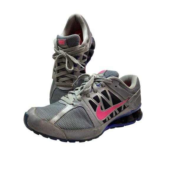 NIKE Reax Run‎ 6 Shoes Womens 11 Grey With Pink Accents Running 472647-004 - Picture 1 of 9